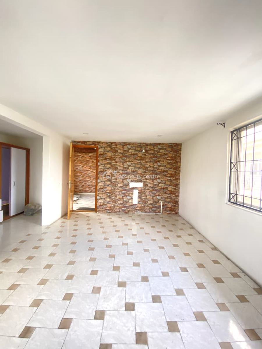 Classic 4 Bedroom Fully Detached Duplex with 2 Bqs in a Secure Estate, Lekki Phase 1, Lekki, Lagos, Detached Duplex for Rent