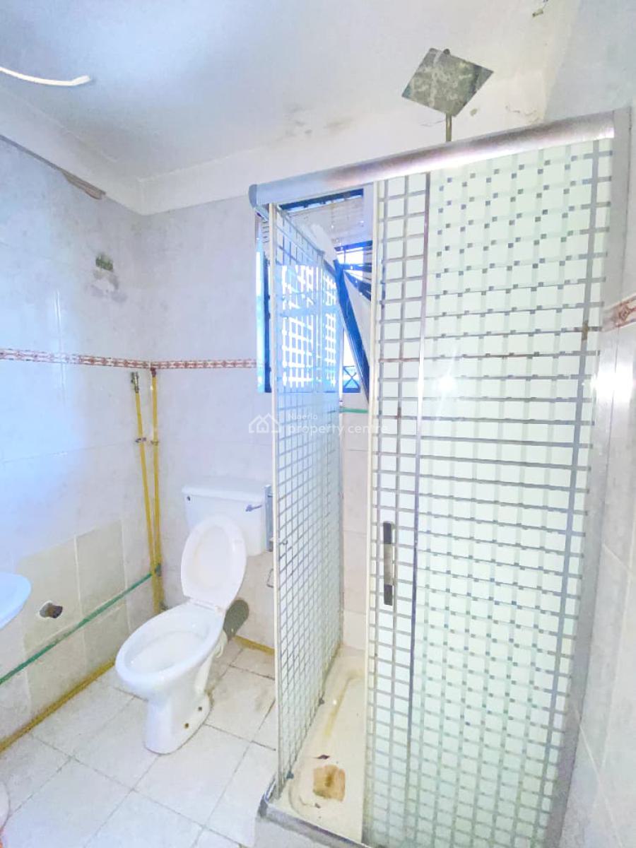 Classic 4 Bedroom Fully Detached Duplex with 2 Bqs in a Secure Estate, Lekki Phase 1, Lekki, Lagos, Detached Duplex for Rent