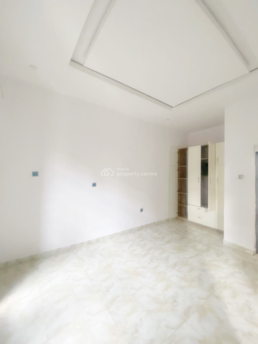 Luxury 2 Bedroom Flat, Olowora, Omole Phase 2, Ikeja, Lagos, Flat / Apartment for Rent