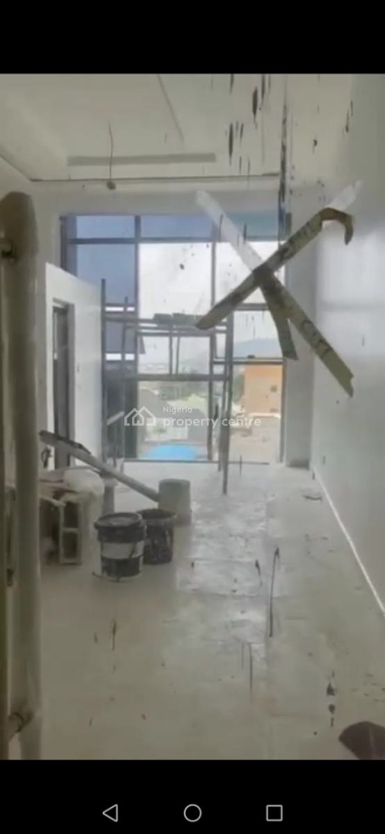 Large Shop/office Space (basement), 3rd Avenue, Gwarinpa, Abuja, Plaza / Complex / Mall for Rent