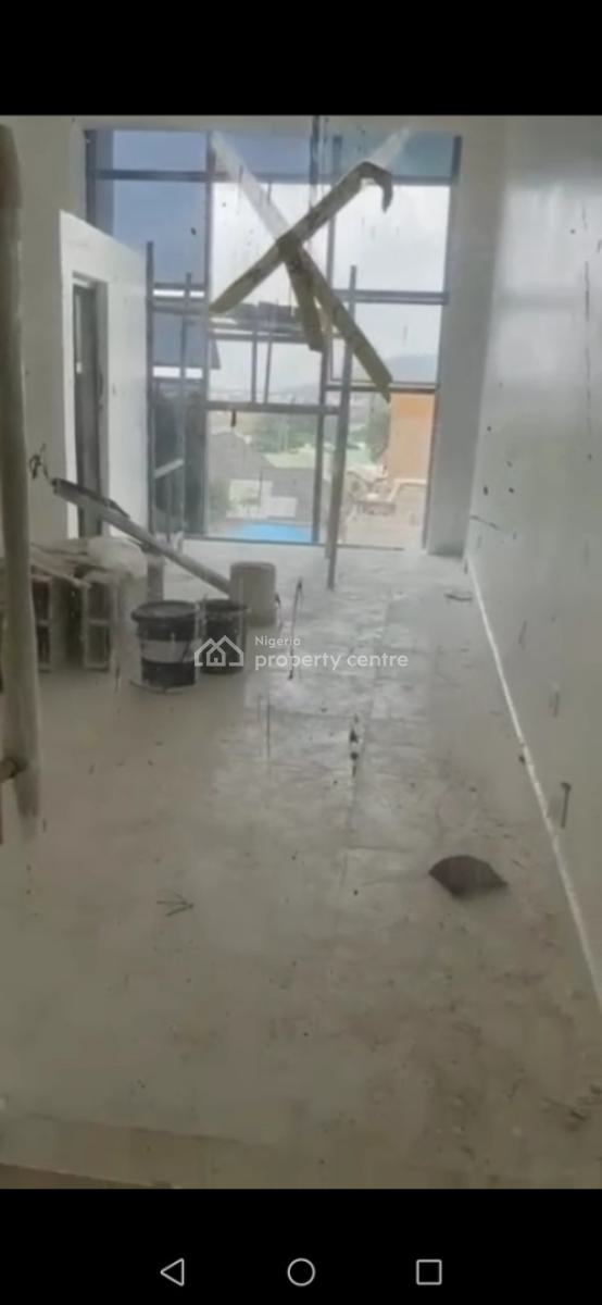 Large Shop/office Space (basement), 3rd Avenue, Gwarinpa, Abuja, Plaza / Complex / Mall for Rent