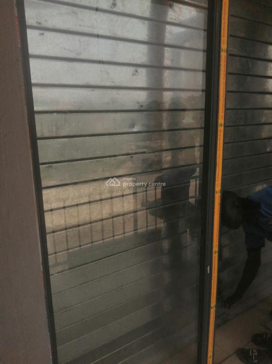 Large Shop / Office Space (basement), 3rd Avenue, Gwarinpa, Abuja, Plaza / Complex / Mall for Rent