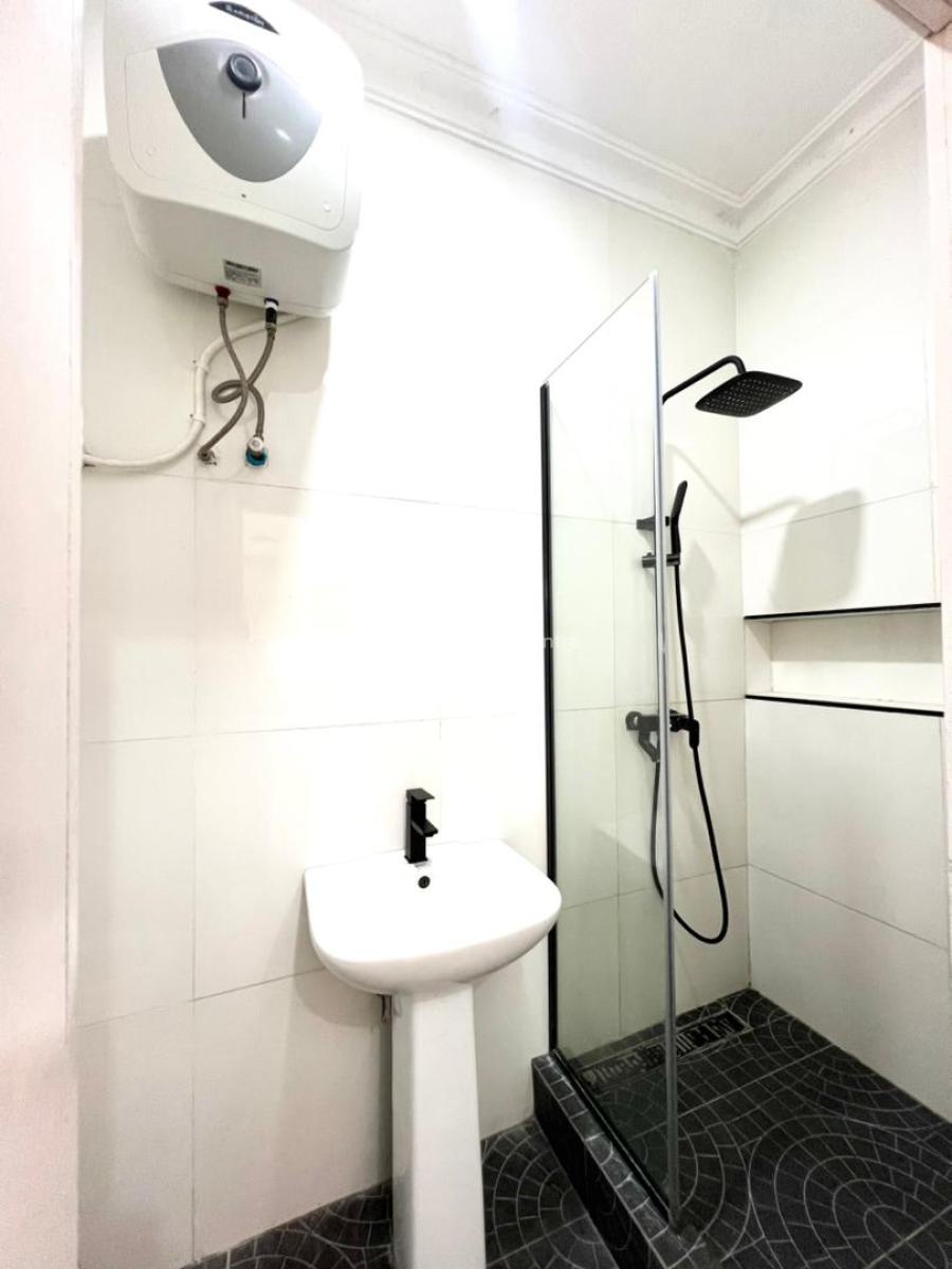 Lovely 3 Bedroom Apartment with Bq in a Secure Estate, Lekki Phase 1, Lekki, Lagos, Flat / Apartment for Rent
