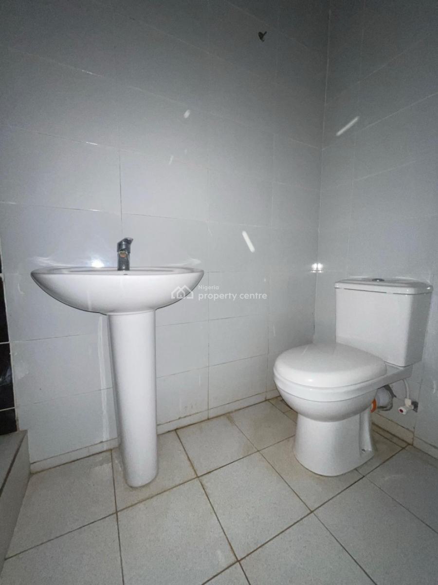 Nicely Built 4 Bedroom Terrace Duplex, Orchid, Lekki, Lagos, Terraced Duplex for Sale