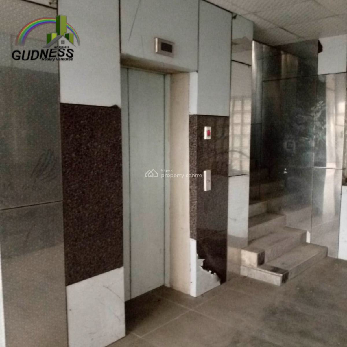 Office Complex with a Land Size of 2,800 Sqm, Lekki - Epe Express Road, Beside Nicon Town Estate, Lekki, Lagos, Plaza / Complex / Mall for Sale