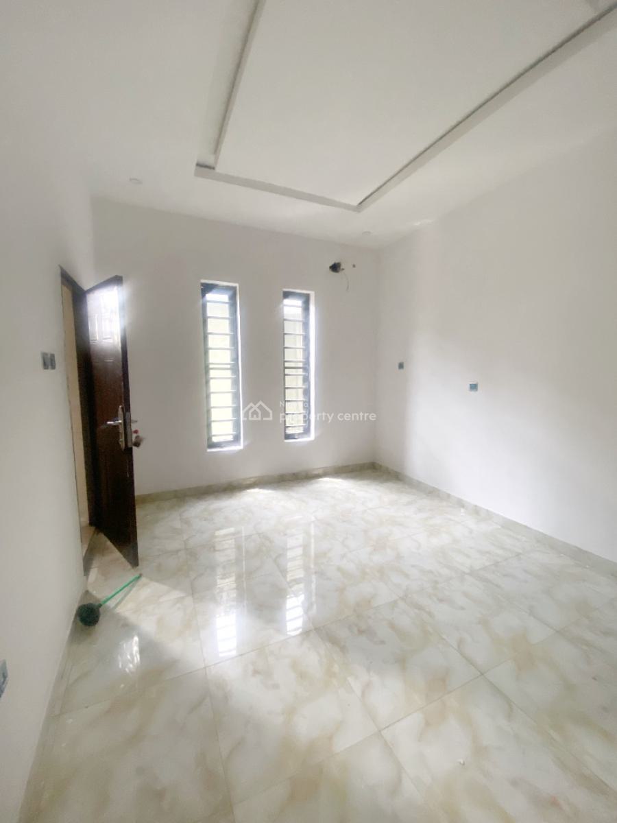 a Well Maintained Spacious 2 Bedroom Flat, Olawaiye Estate,olowora, Omole Phase 2, Ikeja, Lagos, Flat / Apartment for Rent