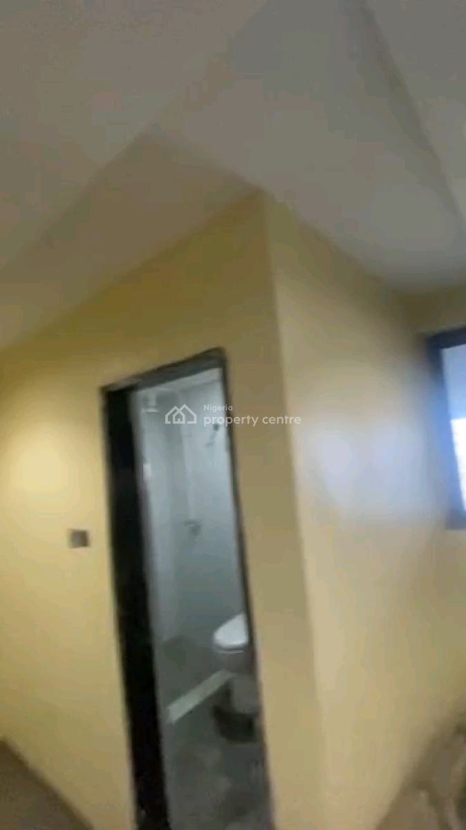Standard and Semi Furnished Room Self Contain, Onike, Yaba, Lagos, Self Contain (single Rooms) for Rent