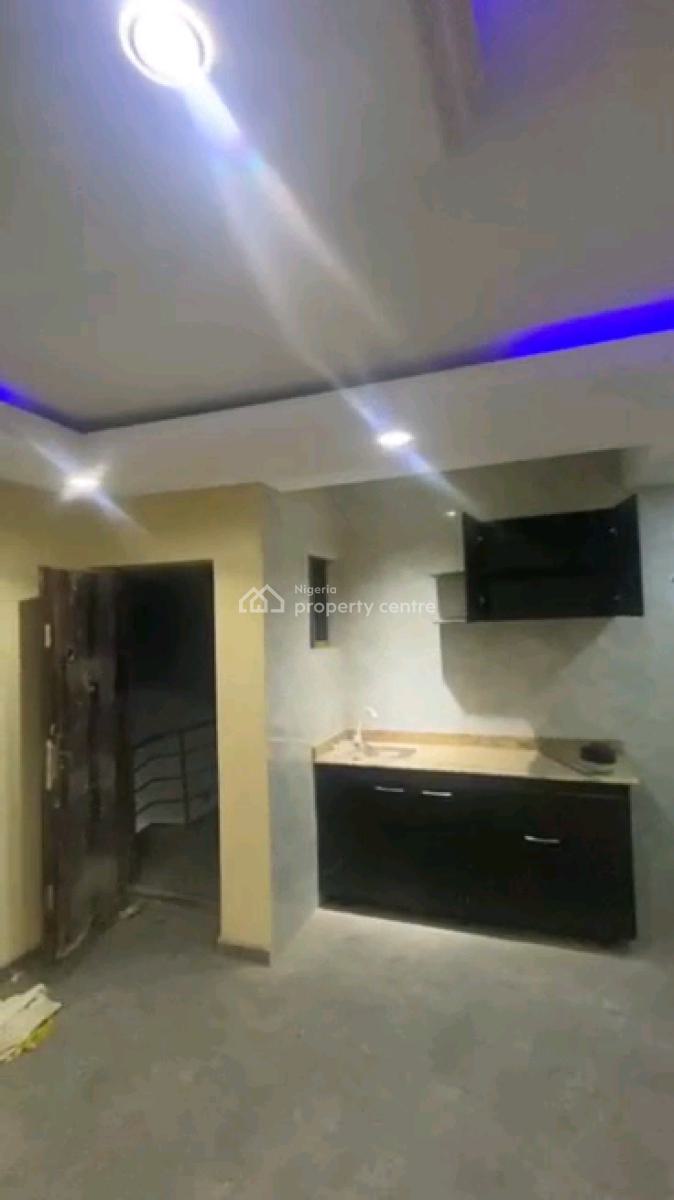 Standard and Semi Furnished Room Self Contain, Onike, Yaba, Lagos, Self Contain (single Rooms) for Rent