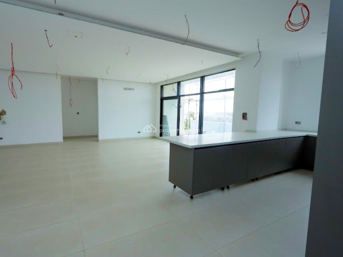 Luxury 2 Bedroom Apartments, Lekki Phase 1, Lekki, Lagos, Flat / Apartment for Sale