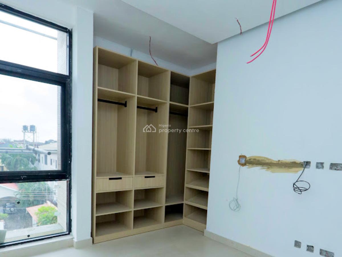 Luxury 2 Bedroom Apartments, Lekki Phase 1, Lekki, Lagos, Flat / Apartment for Sale