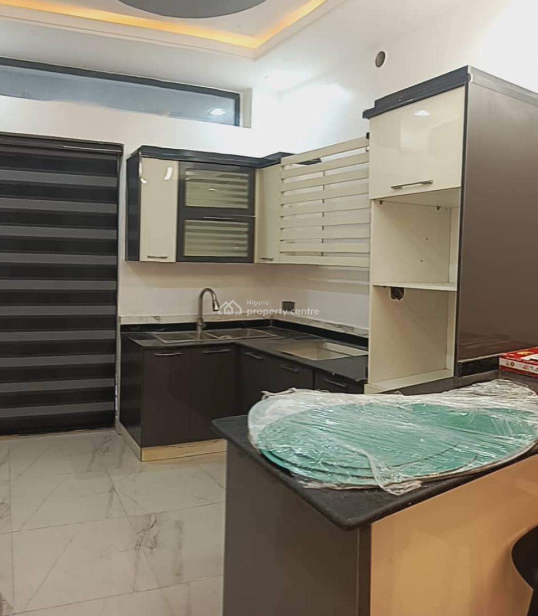Brand New Luxury 2 Bedroom Apartment, Journalist Phase 1 Estate, Berger, Arepo, Ogun, Flat / Apartment Short Let