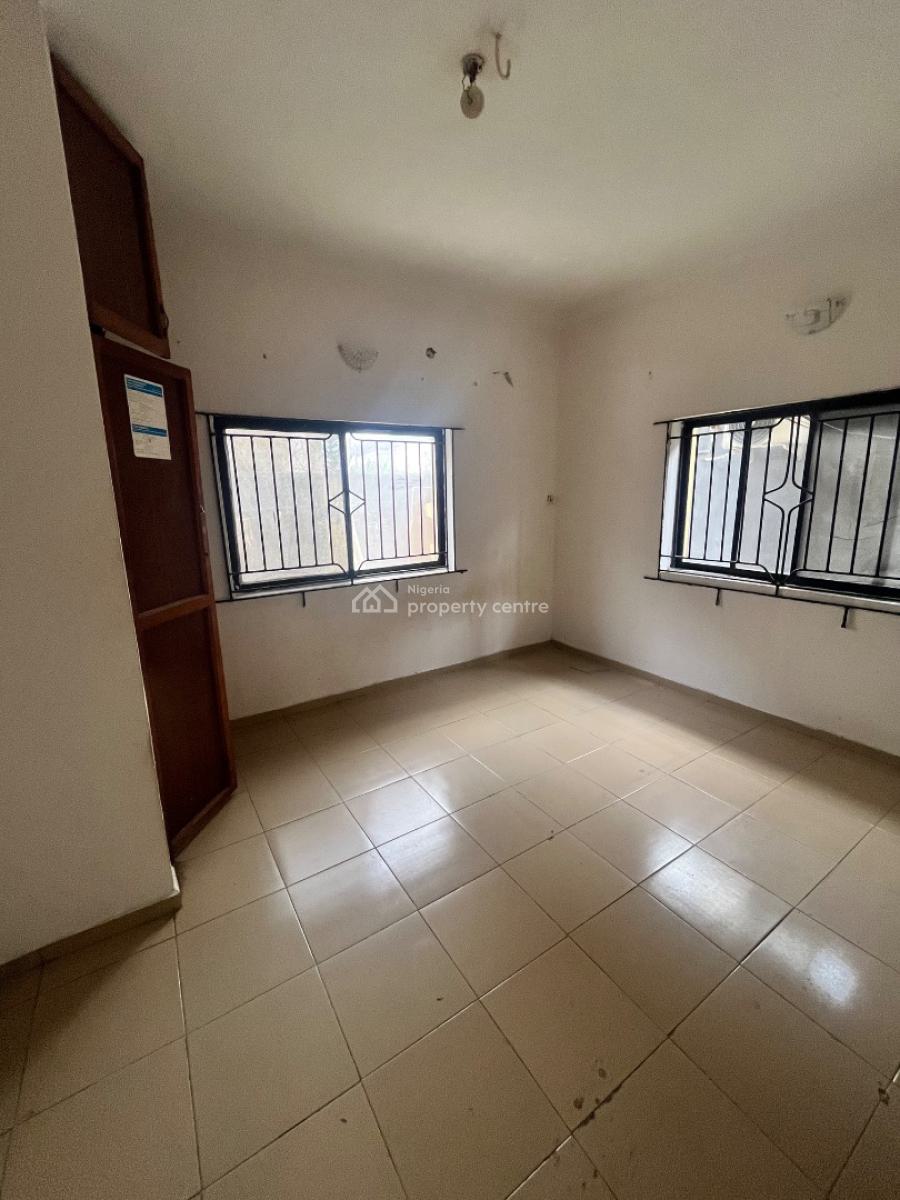 Neat 3 Bedroom Flat, Thomas Estate, Ajah, Lagos, Flat / Apartment for Rent