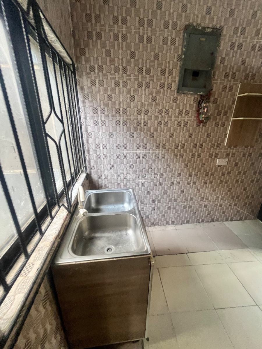 Neat 3 Bedroom Flat, Thomas Estate, Ajah, Lagos, Flat / Apartment for Rent