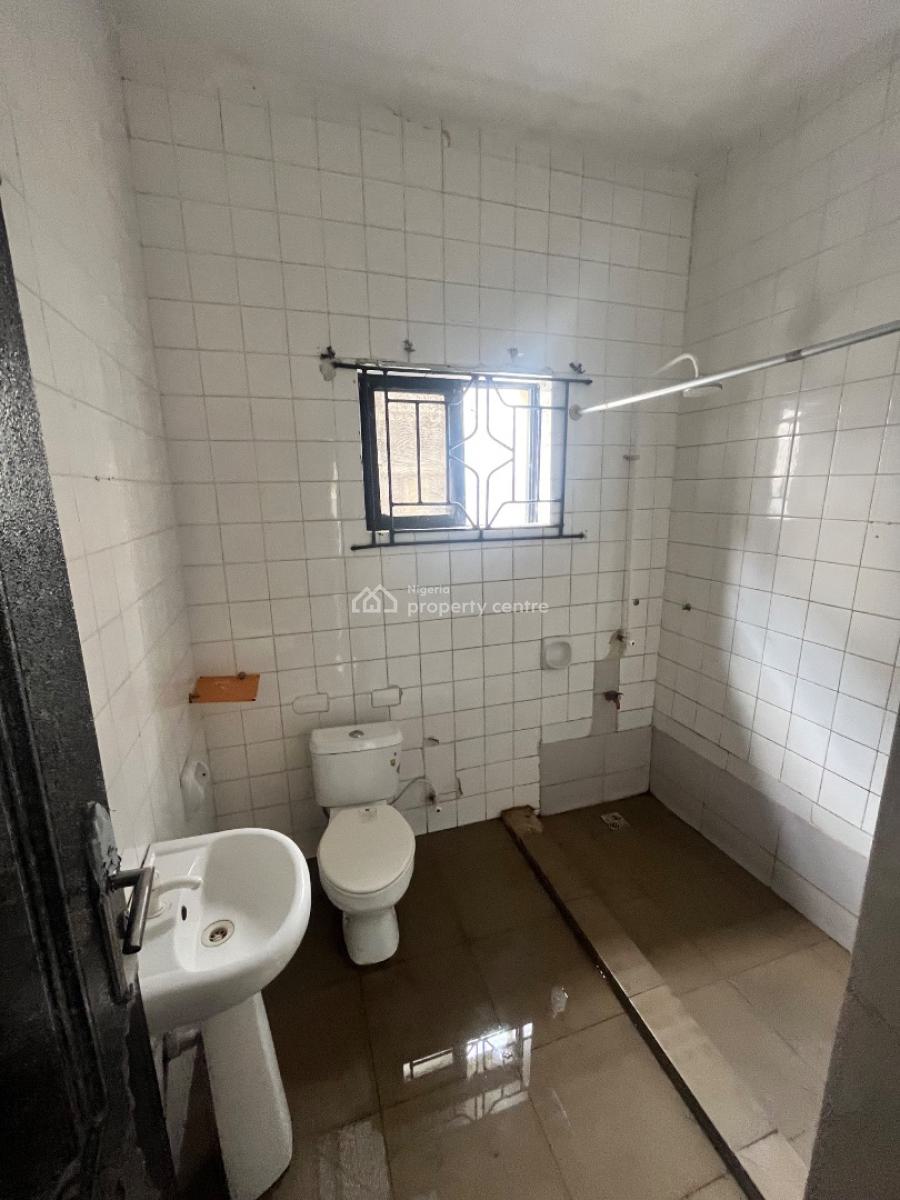 Neat 3 Bedroom Flat, Thomas Estate, Ajah, Lagos, Flat / Apartment for Rent