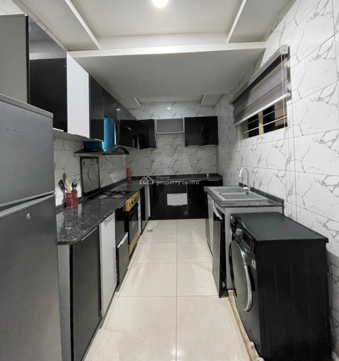 2 Bedroom Apartment, Lekki Phase 1, Lekki, Lagos, Flat / Apartment for Rent