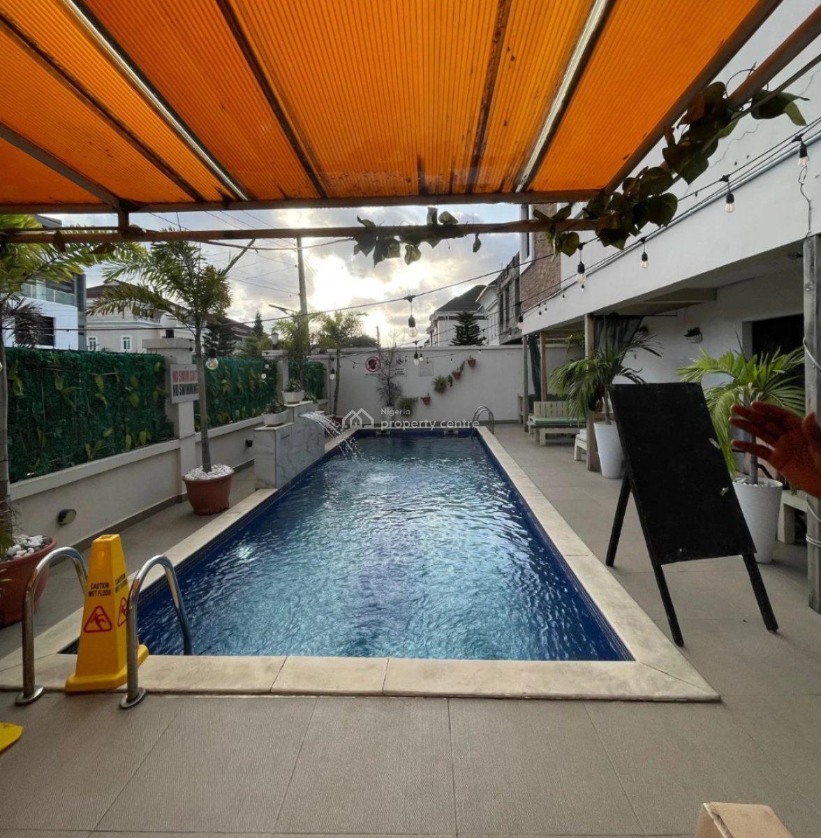 2 Bedroom Apartment, Lekki Phase 1, Lekki, Lagos, Flat / Apartment for Rent