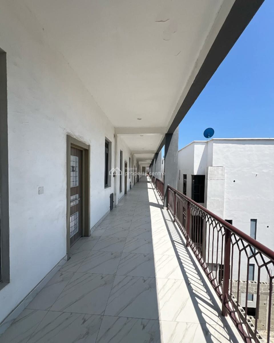 Spacious 2-bedroom Apartment, Victoria Island (vi), Lagos, Flat / Apartment for Rent