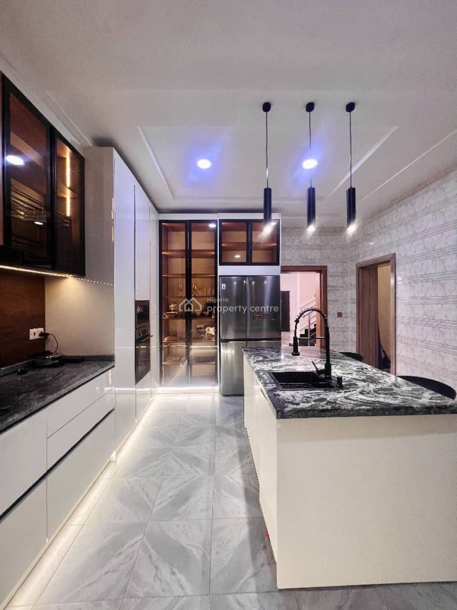 Fully Furnished  and Serviced 1 Bedroom Apartment, Guzape District, Abuja, Flat / Apartment for Rent
