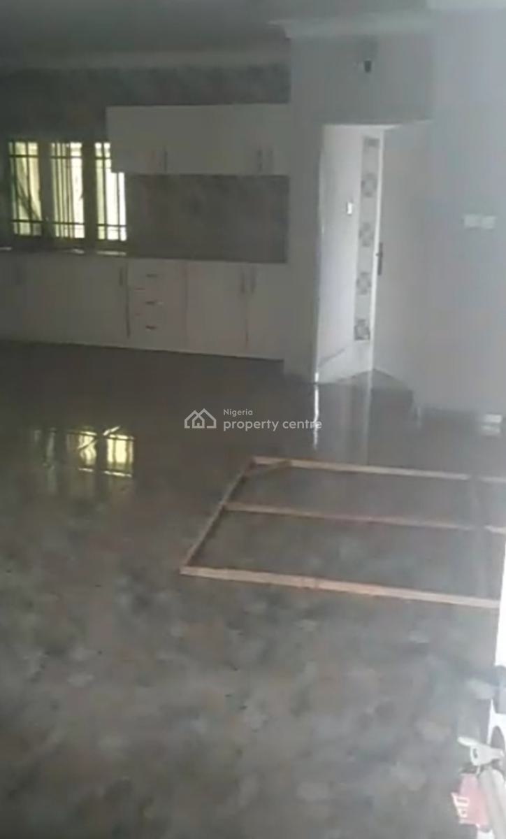Upstairs Well Built 2 Bedroom Apartment {video Available}, Divine Homes Back Gate @thomas Estate, Ajah, Lagos, Flat / Apartment for Rent
