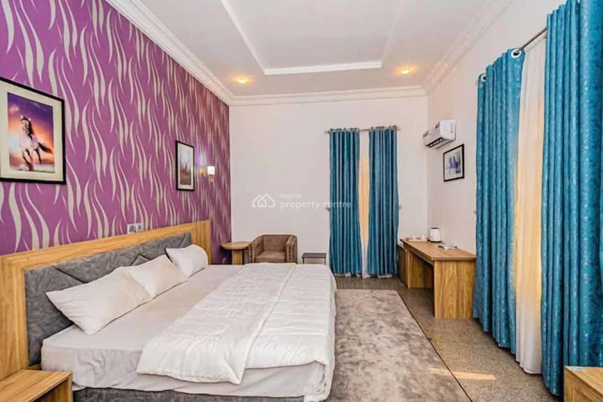 21 Rooms Functional Hotel, 4th Avenue, Gwarinpa, Abuja, Hotel / Guest House for Sale