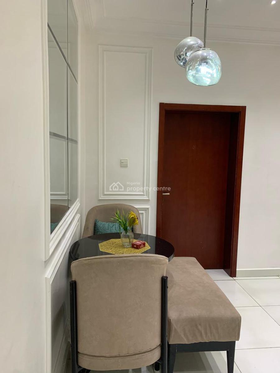 Well Maintained Serviced Tastefully Furnished 2 Bedrooms Apartment, Off Admiralty Way at Prince Ebanor Supermarket, Lekki Phase 1, Lekki, Lagos, Flat / Apartment for Rent