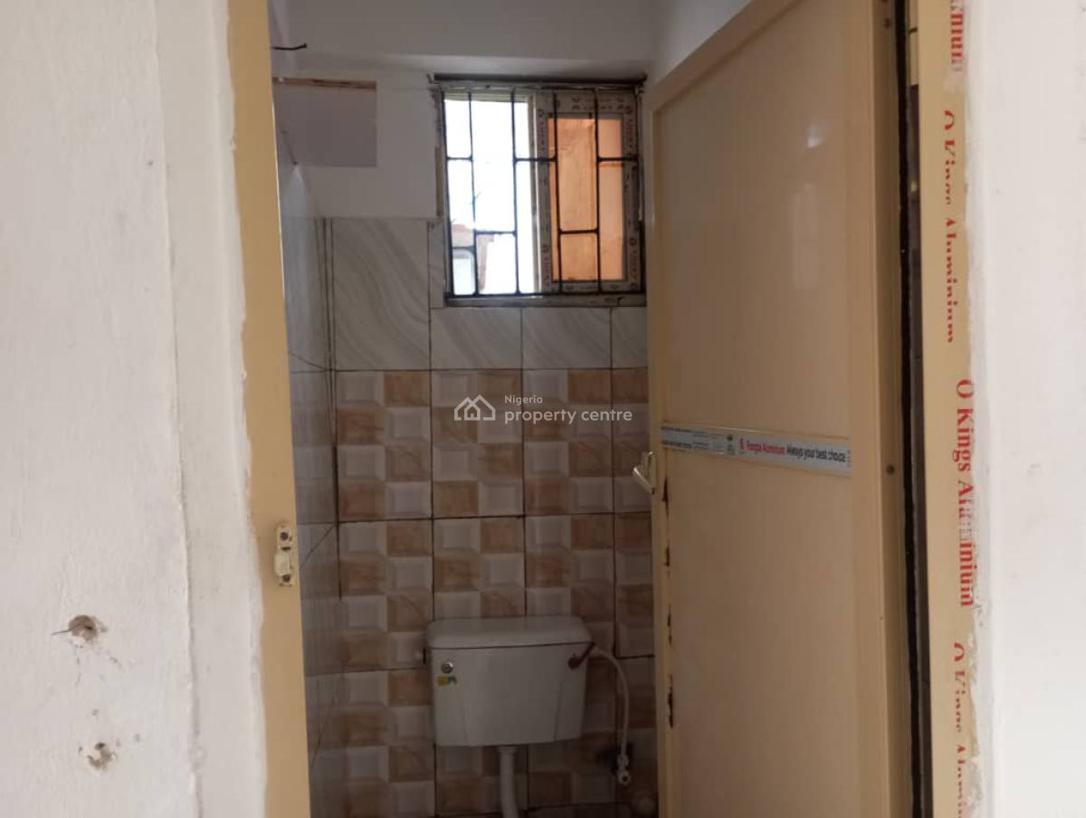 Studio Apartment, Off Mobile Estate Road, Ilaje, Ajah, Lagos, Self Contain (single Rooms) for Rent