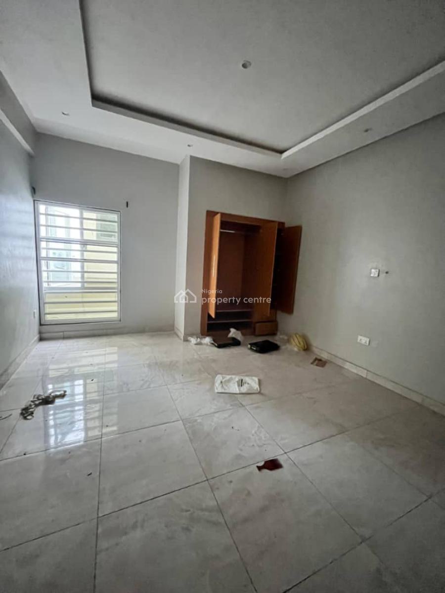 Neatly Used 2 Bedroom Apartment, Agungi, Lekki, Lagos, Flat / Apartment for Rent