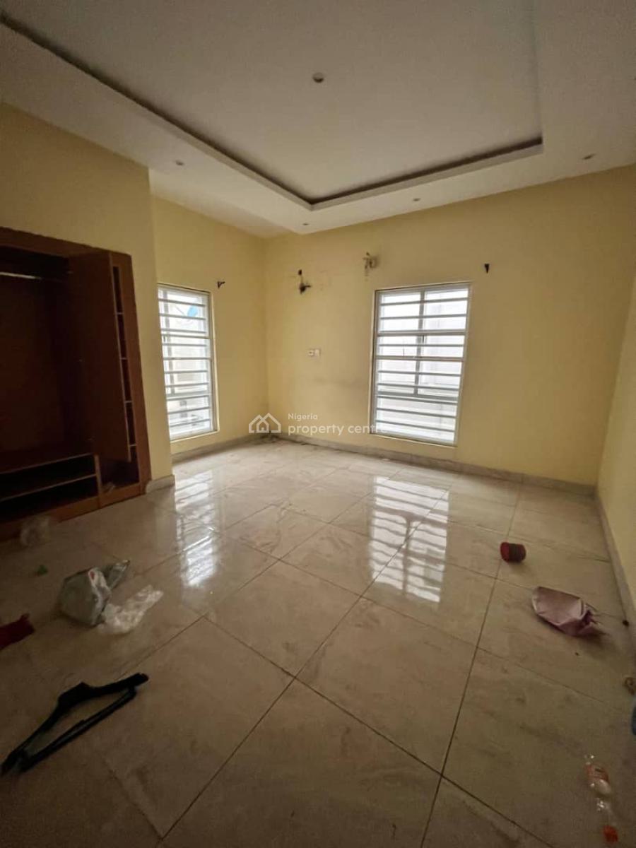 Neatly Used 2 Bedroom Apartment, Agungi, Lekki, Lagos, Flat / Apartment for Rent