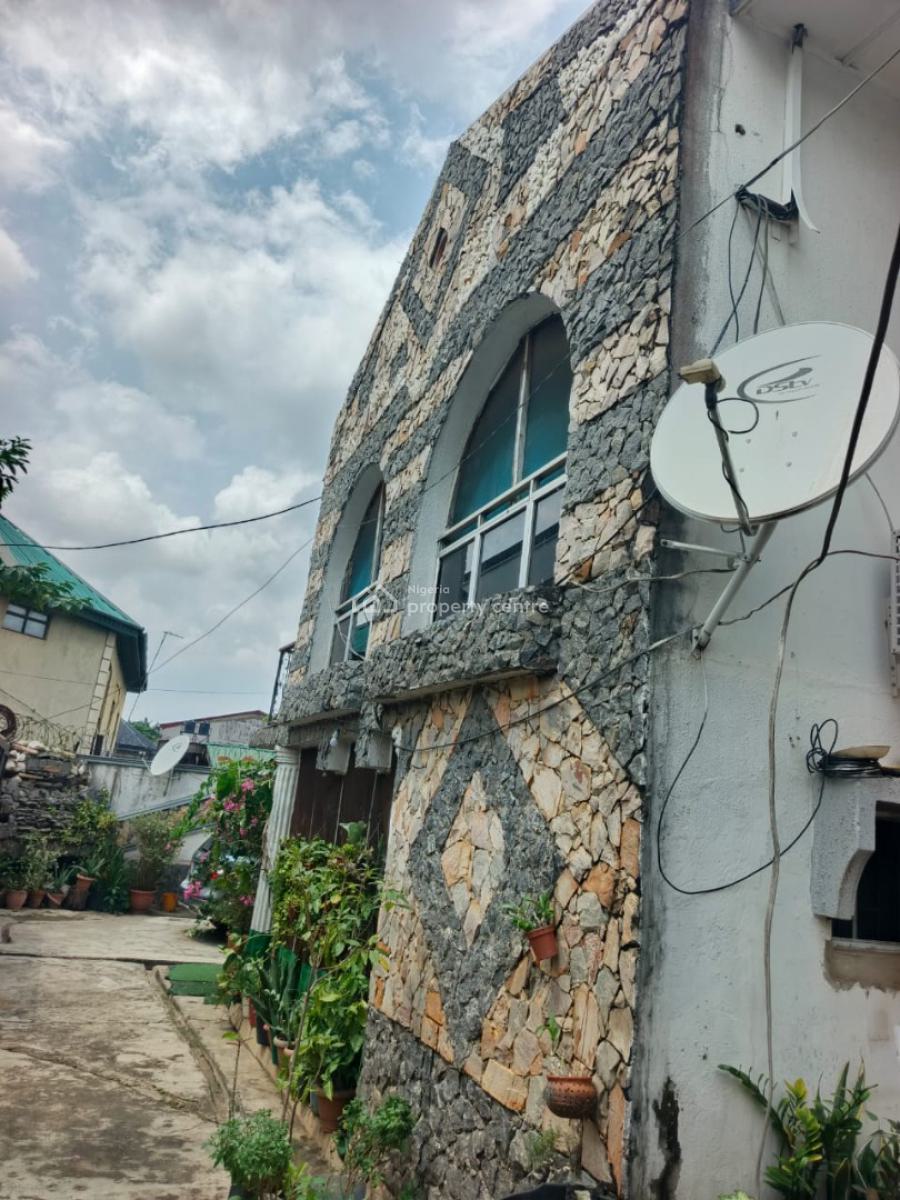 6units of Apartment:2units 2 Bed ,1nos 3 Bed ,2nos 1 Bed and Room Self, Omole Phase 1, Omole Phase 1, Ikeja, Lagos, Block of Flats for Sale