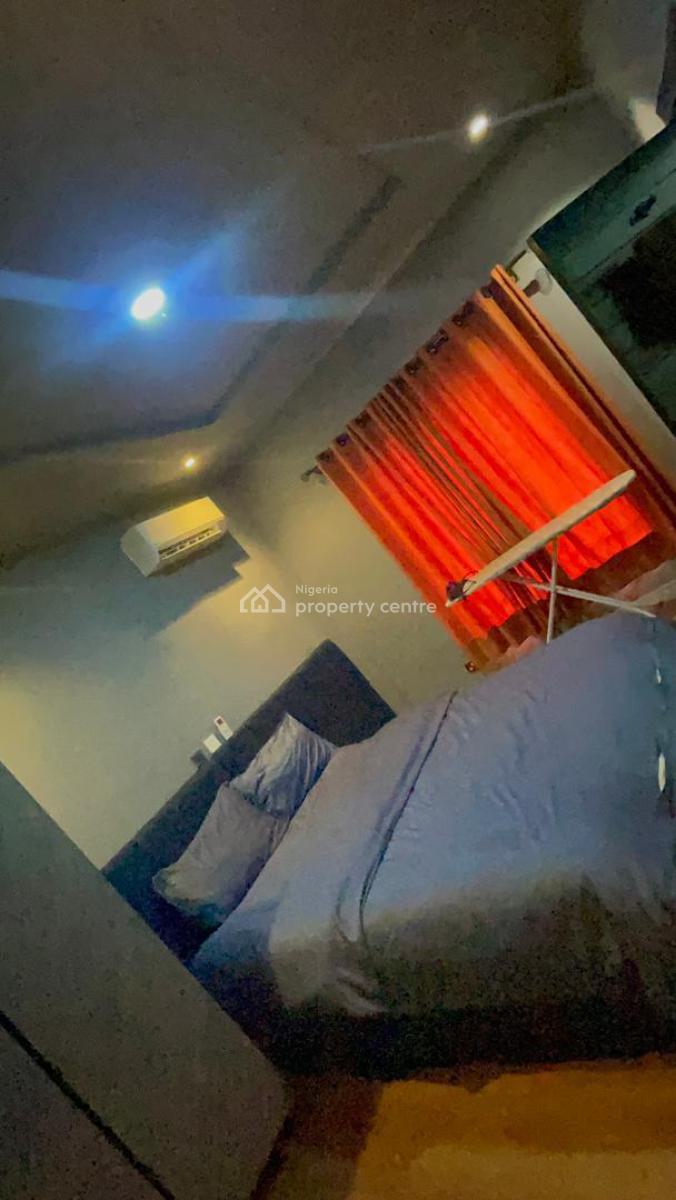 Funished and Serviced 3 Bedroom Apartment, Off Freedom Way, Lekki Phase 1, Lekki, Lagos, Flat / Apartment for Rent