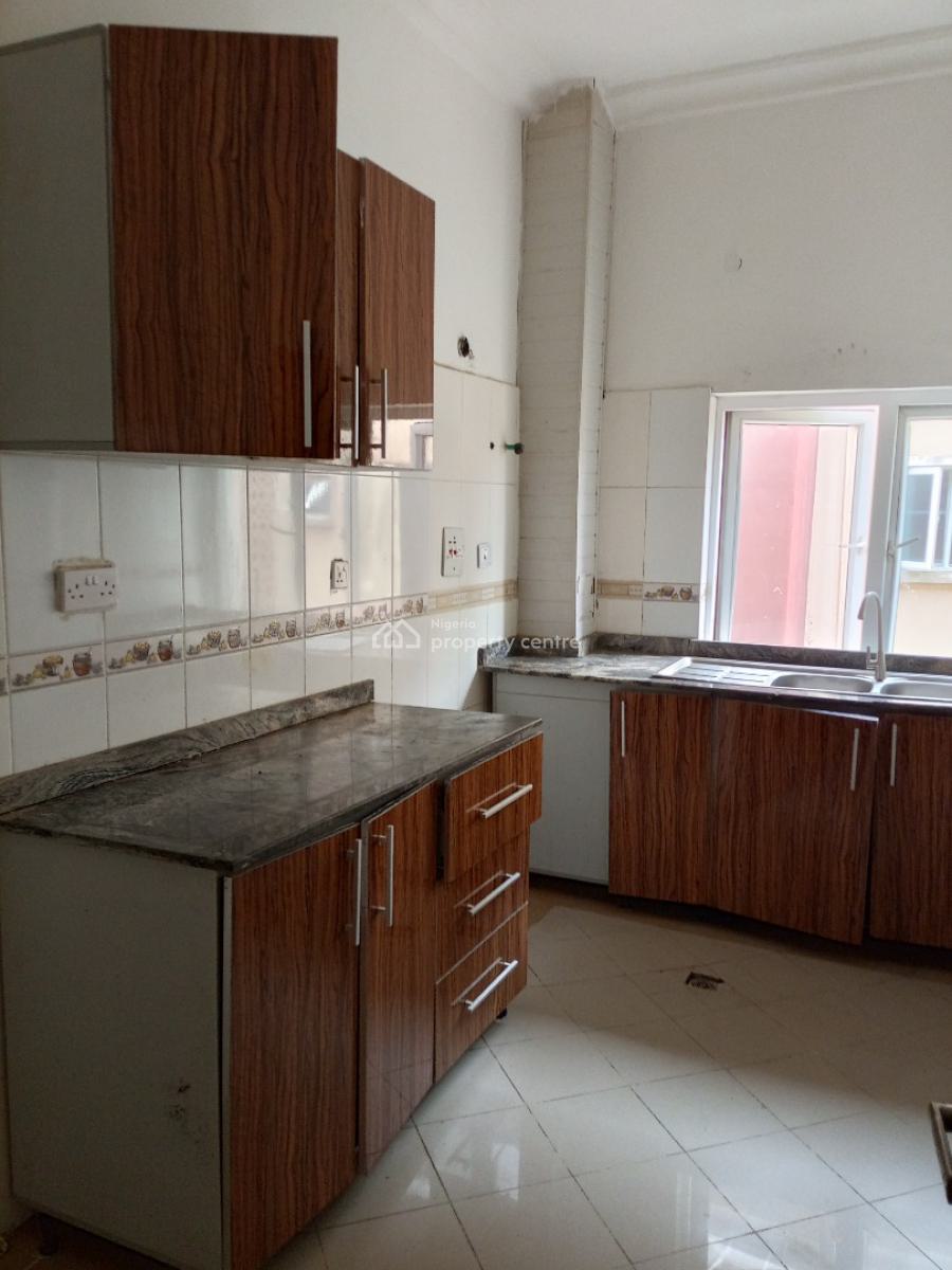 Luxury 2 Bedroom Apartment with Necessary Facilities, Septem Court, Lekki, Lagos, Flat / Apartment for Rent