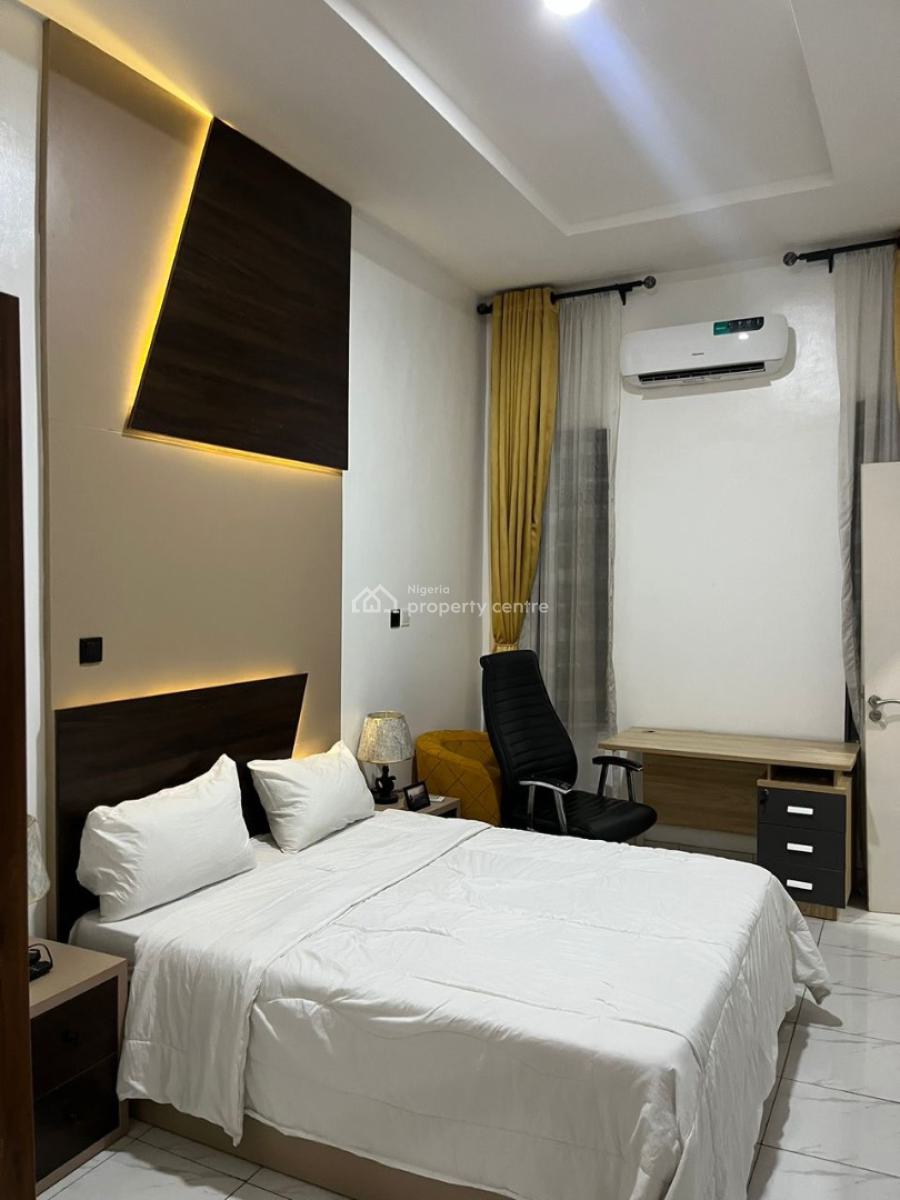 Luxury 4 Bedroom Terrace, Lekki Phase 1, Lekki, Lagos, Flat / Apartment Short Let