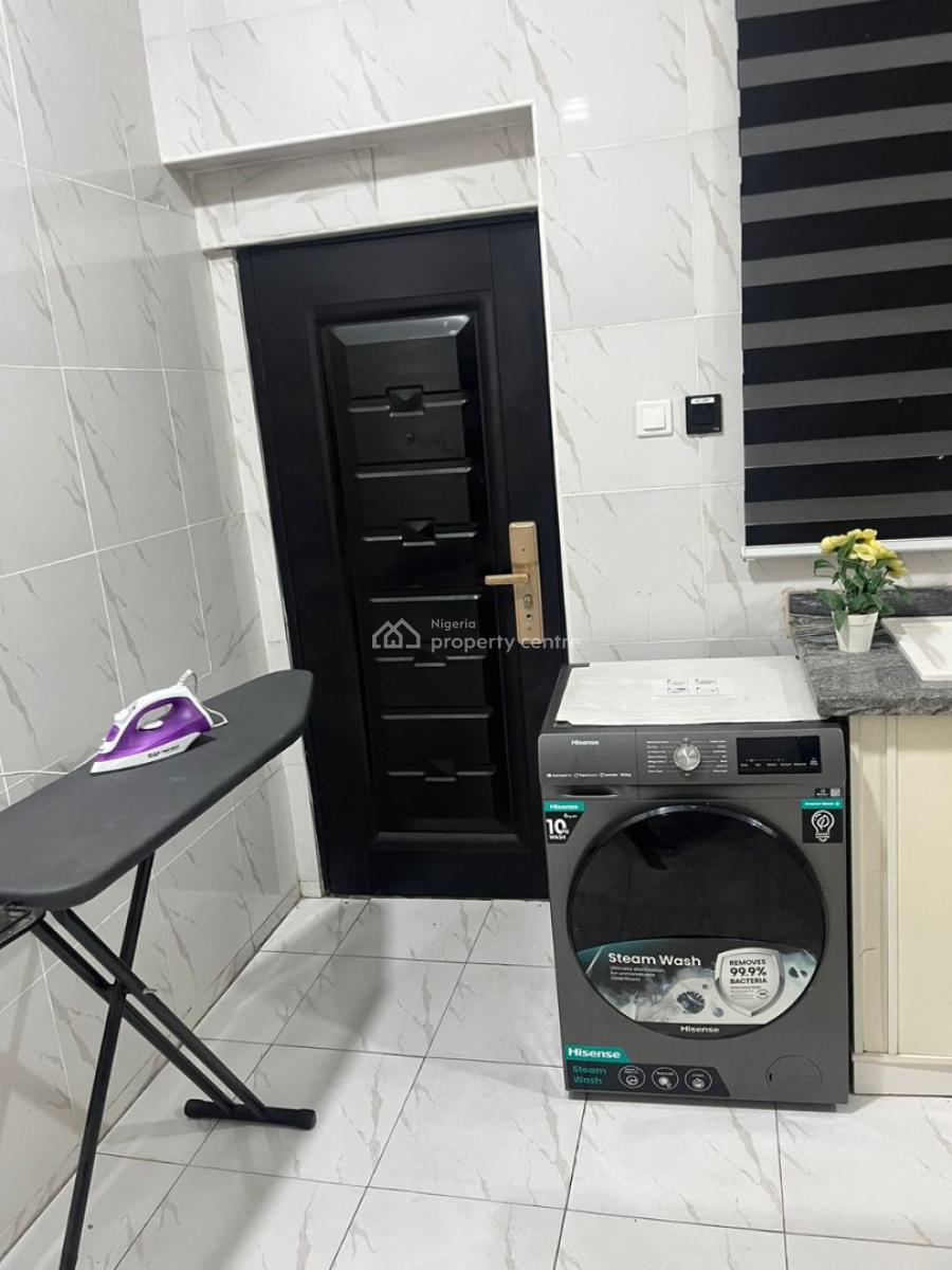 Luxury 4 Bedroom Terrace, Lekki Phase 1, Lekki, Lagos, Flat / Apartment Short Let