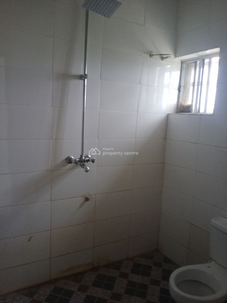 Luxurious 3 Bedroom Upstairs Apartment, Aiyeteju, Ibeju Lekki, Lagos, Flat / Apartment for Rent