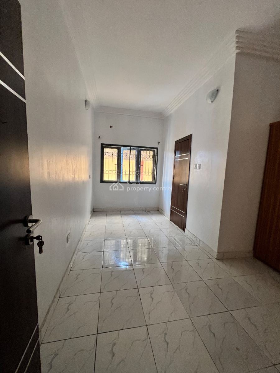 Lovely 3 Bedroom Apartment, Lekki Phase 1, Lekki, Lagos, Flat / Apartment for Rent