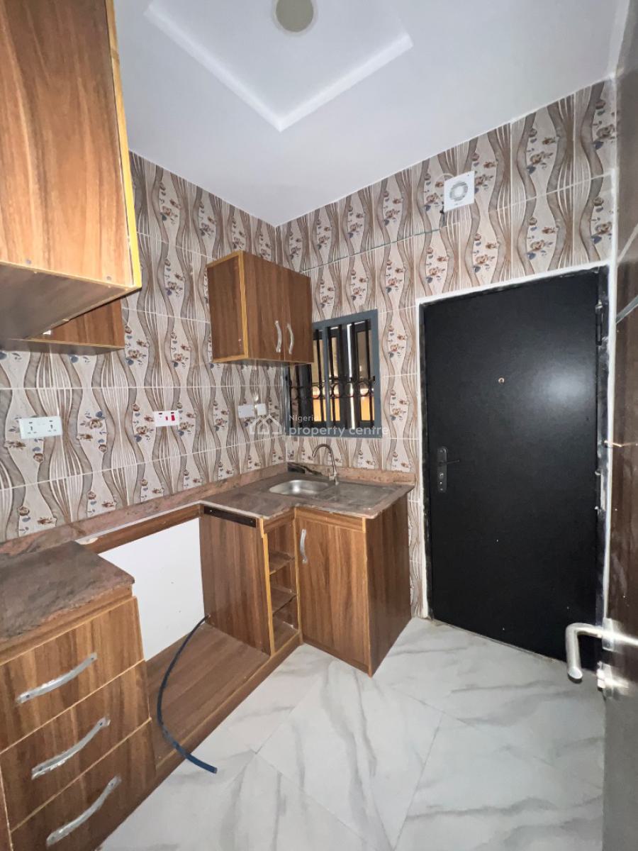 Lovely 3 Bedroom Apartment, Lekki Phase 1, Lekki, Lagos, Flat / Apartment for Rent