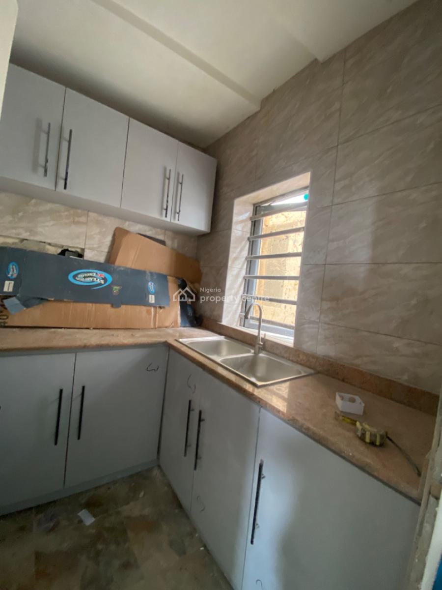 an Executive One Bedroom Flat, Silver Zone Estate Thera Annex, Lekki, Lagos, Flat / Apartment for Rent