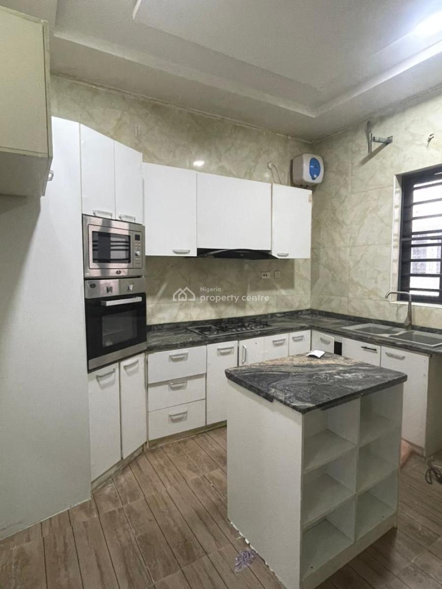 Spacious Standard Mini Flat Downstairs, Orchid Road Eleganza Bustop, Lekki Phase 2, Lekki, Lagos, Mini Flat (room and Parlour) for Rent