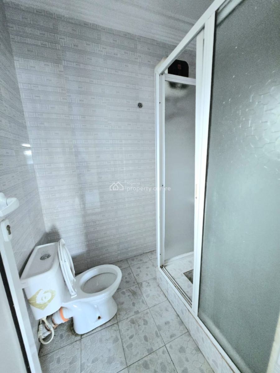 Newly Renovated 3 Bedroom Apartment, Lekki Phase 1, Lekki, Lagos, Flat / Apartment for Rent