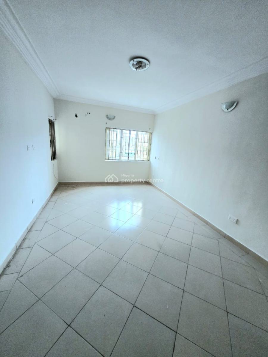 Newly Renovated 3 Bedroom Apartment, Lekki Phase 1, Lekki, Lagos, Flat / Apartment for Rent