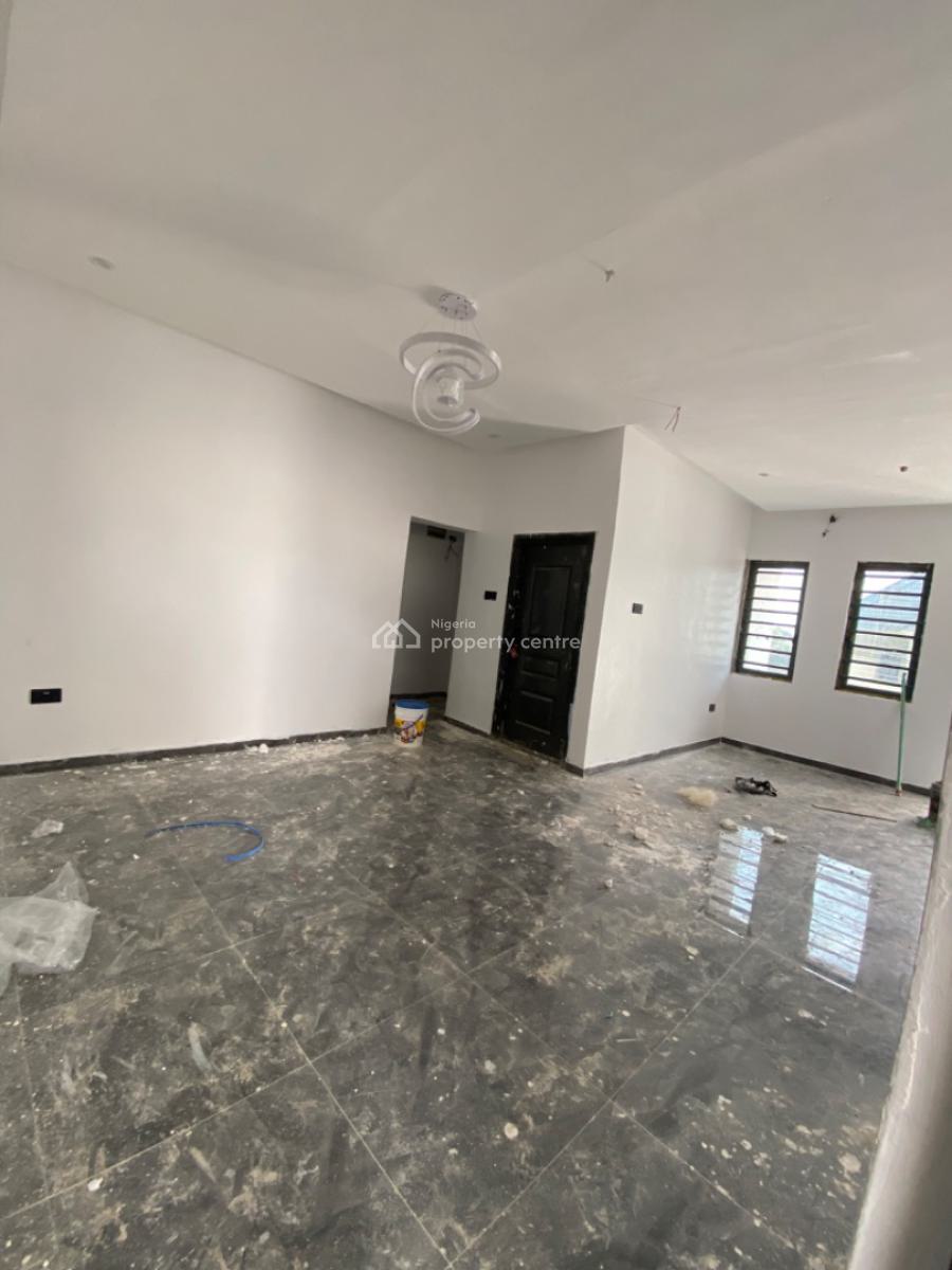 an Executive 2 Bedroom Flat, Silver Crest Estate Thera Annex Before Novare Shoprite Ajah, Lekki, Lagos, Flat / Apartment for Rent