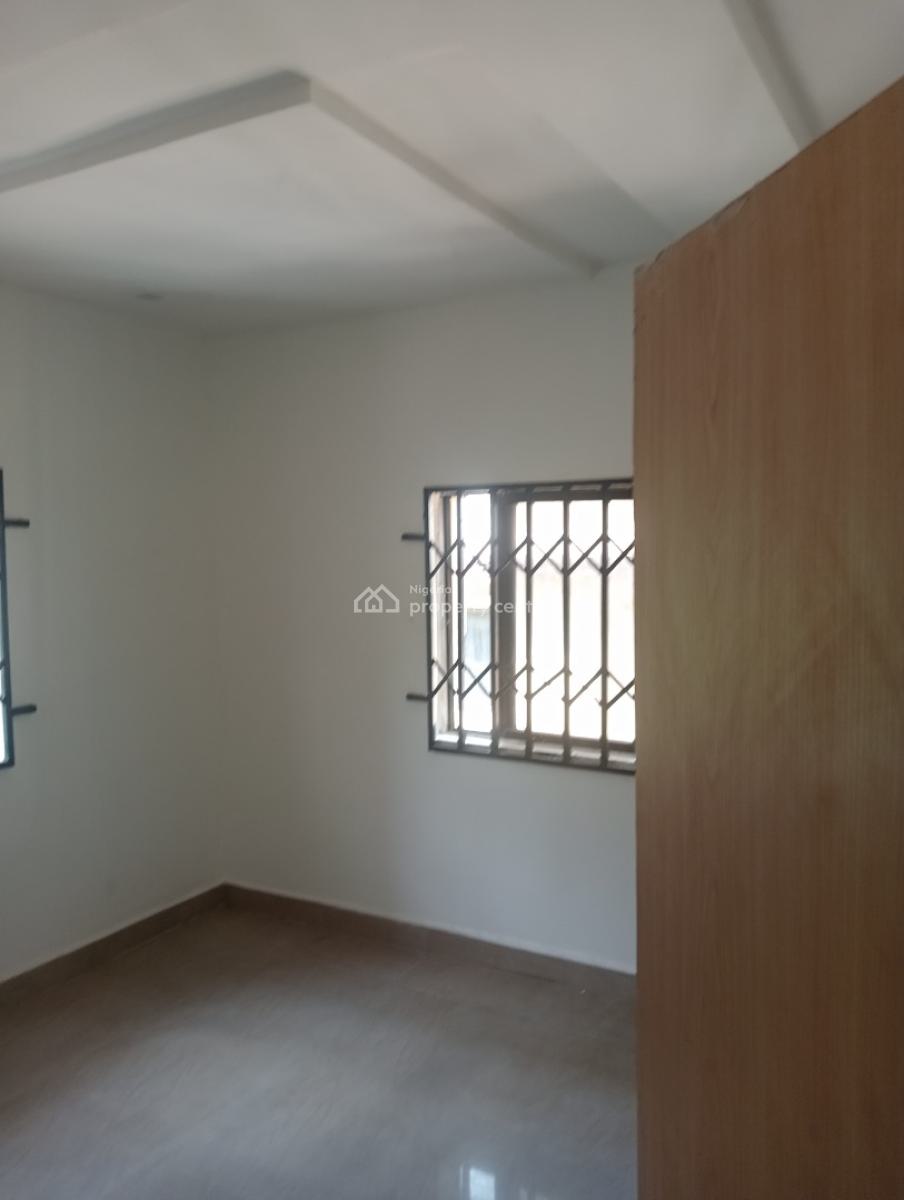 3 Bedroom Standard Apartment, Utako Main,fct, Utako, Abuja, Flat / Apartment for Rent