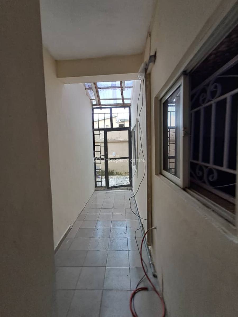 4 Bedroom Semi-detached Duplex with 1 Bedroom Chalet + Gatehouse, New Road Alpha Beach Chevron, Lekki, Lagos, Semi-detached Duplex for Rent
