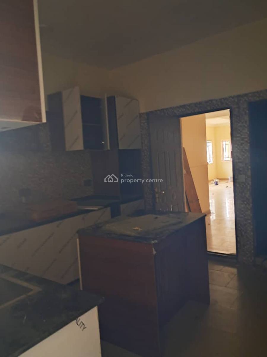 4 Bedroom Semi-detached Duplex with 1 Bedroom Chalet + Gatehouse, New Road Alpha Beach Chevron, Lekki, Lagos, Semi-detached Duplex for Rent
