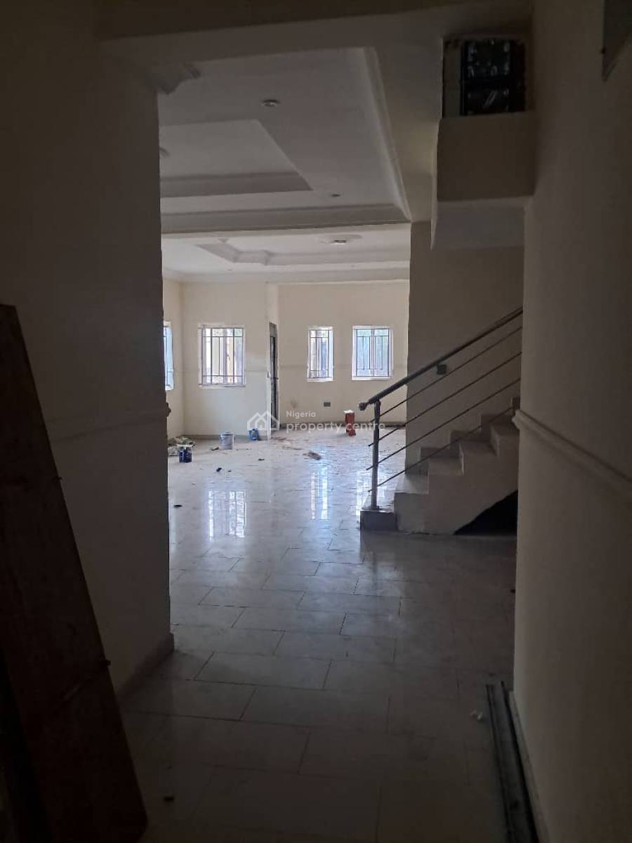 4 Bedroom Semi-detached Duplex with 1 Bedroom Chalet + Gatehouse, New Road Alpha Beach Chevron, Lekki, Lagos, Semi-detached Duplex for Rent