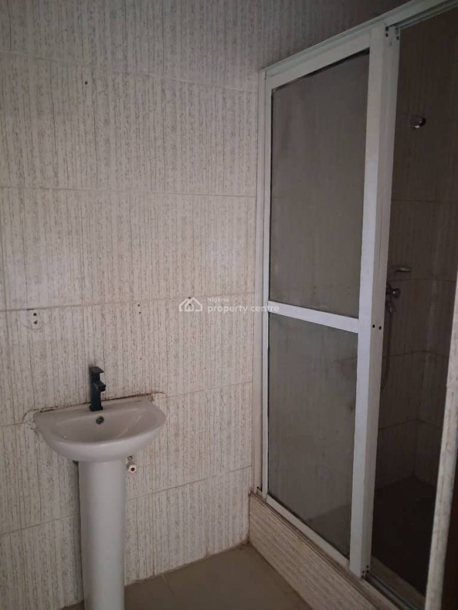 4 Bedroom Semi-detached Duplex with 1 Bedroom Chalet + Gatehouse, New Road Alpha Beach Chevron, Lekki, Lagos, Semi-detached Duplex for Rent