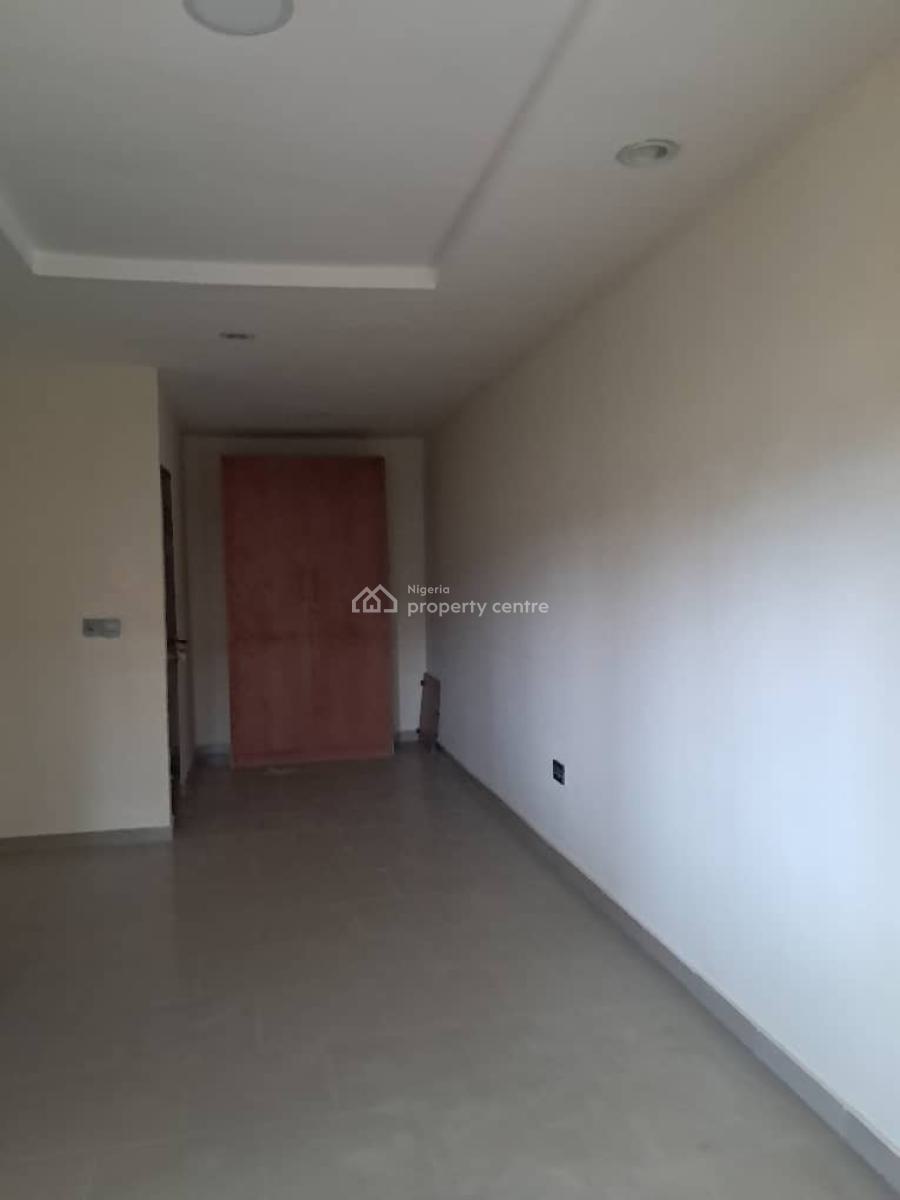 4 Bedroom Semi-detached Duplex with 1 Bedroom Chalet + Gatehouse, New Road Alpha Beach Chevron, Lekki, Lagos, Semi-detached Duplex for Rent