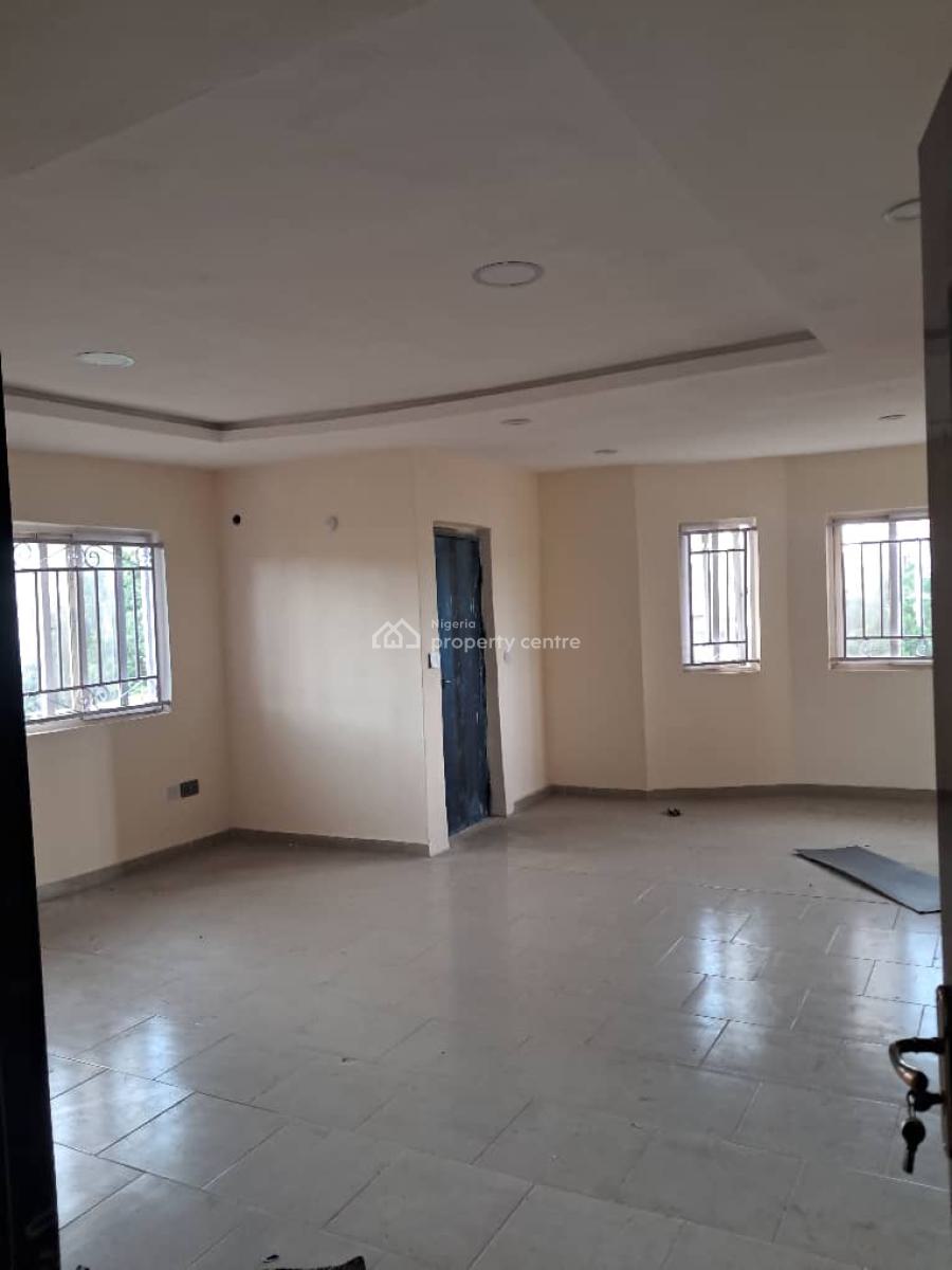 4 Bedroom Semi-detached Duplex with 1 Bedroom Chalet + Gatehouse, New Road Alpha Beach Chevron, Lekki, Lagos, Semi-detached Duplex for Rent