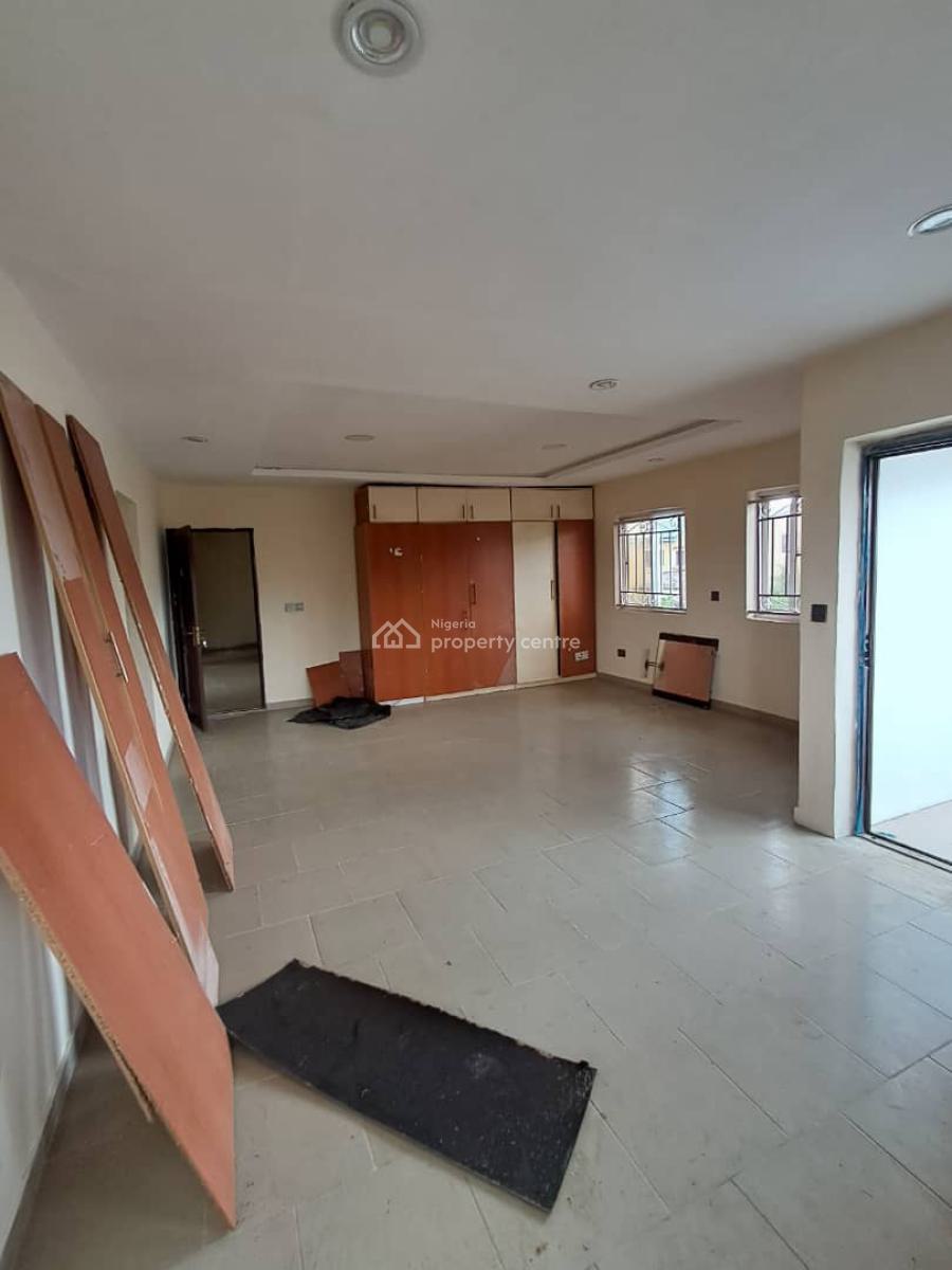 4 Bedroom Semi-detached Duplex with 1 Bedroom Chalet + Gatehouse, New Road Alpha Beach Chevron, Lekki, Lagos, Semi-detached Duplex for Rent