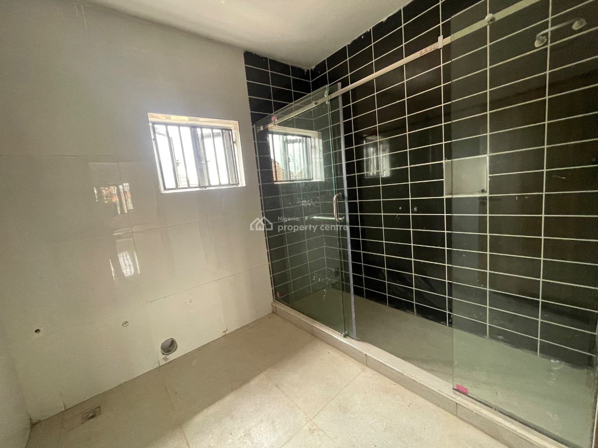 Luxury 4 Bedroom Semi Detached Duplex with Excellent Finishes, Kolapo Ishola Gra, Akobo, Ibadan, Oyo, Semi-detached Duplex for Sale